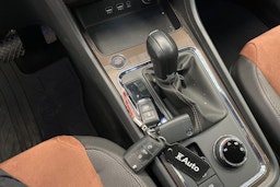 Valkoinen SEAT Ateca 2018 kuva 17.