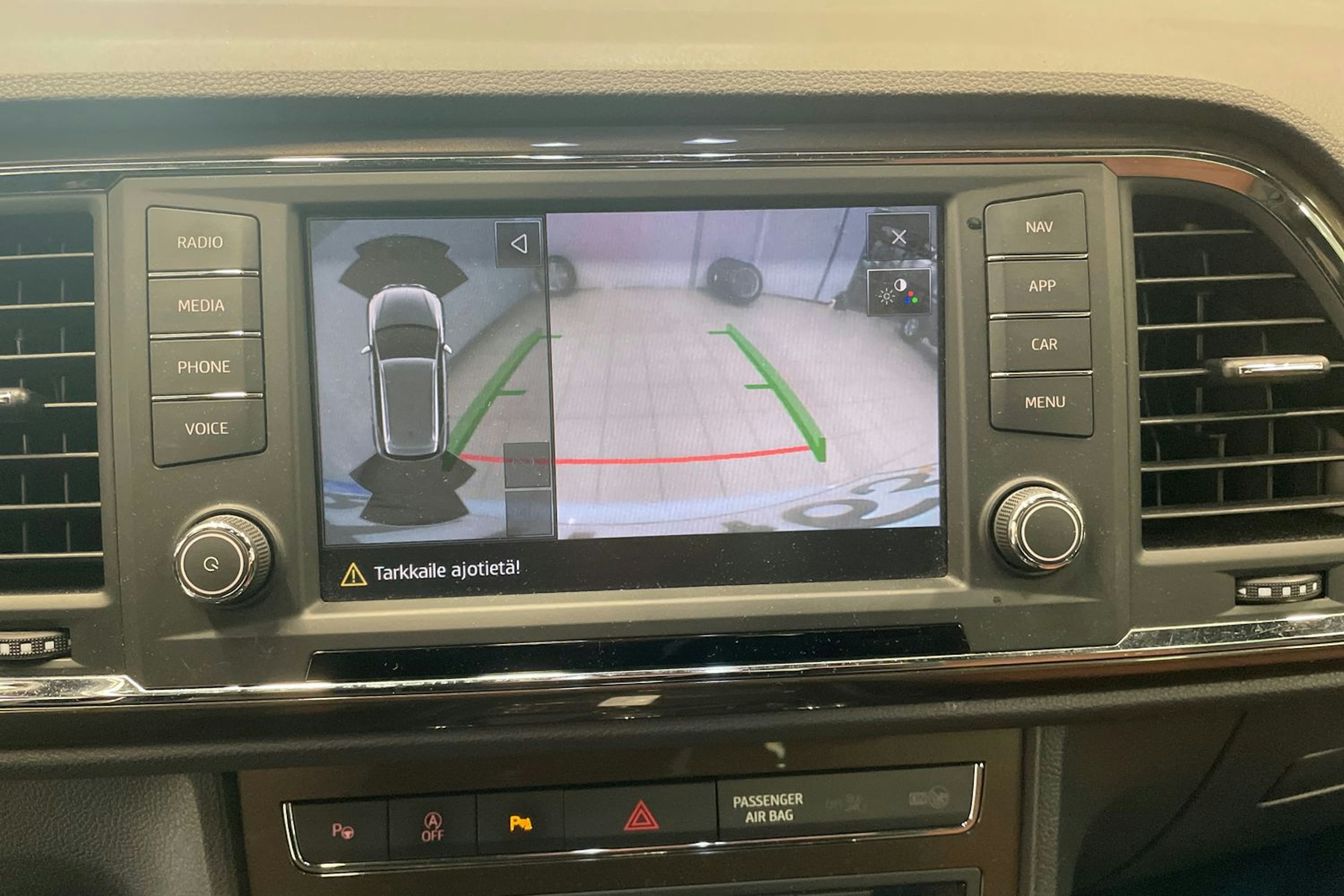 Valkoinen SEAT Ateca 2018 kuva 18.
