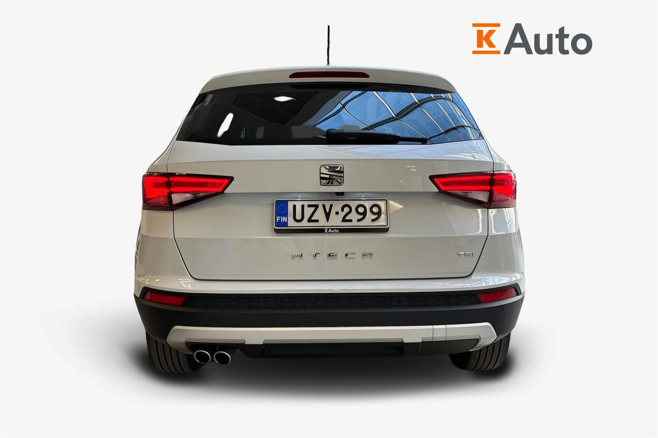 valkoinen SEAT Ateca 2017 kuva 3.