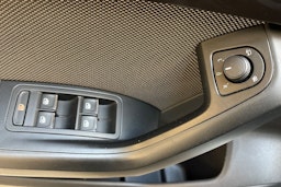 valkoinen SEAT Ateca 2017 kuva 14.