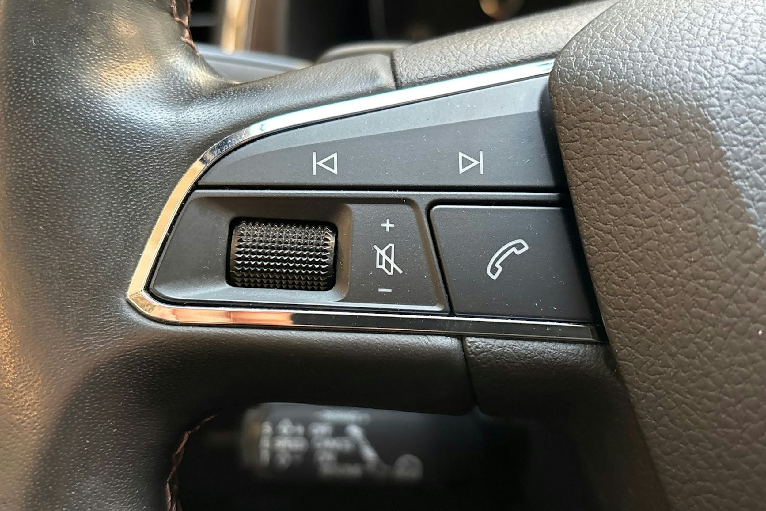 valkoinen SEAT Ateca 2017 kuva 16.