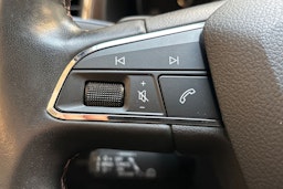 valkoinen SEAT Ateca 2017 kuva 16.