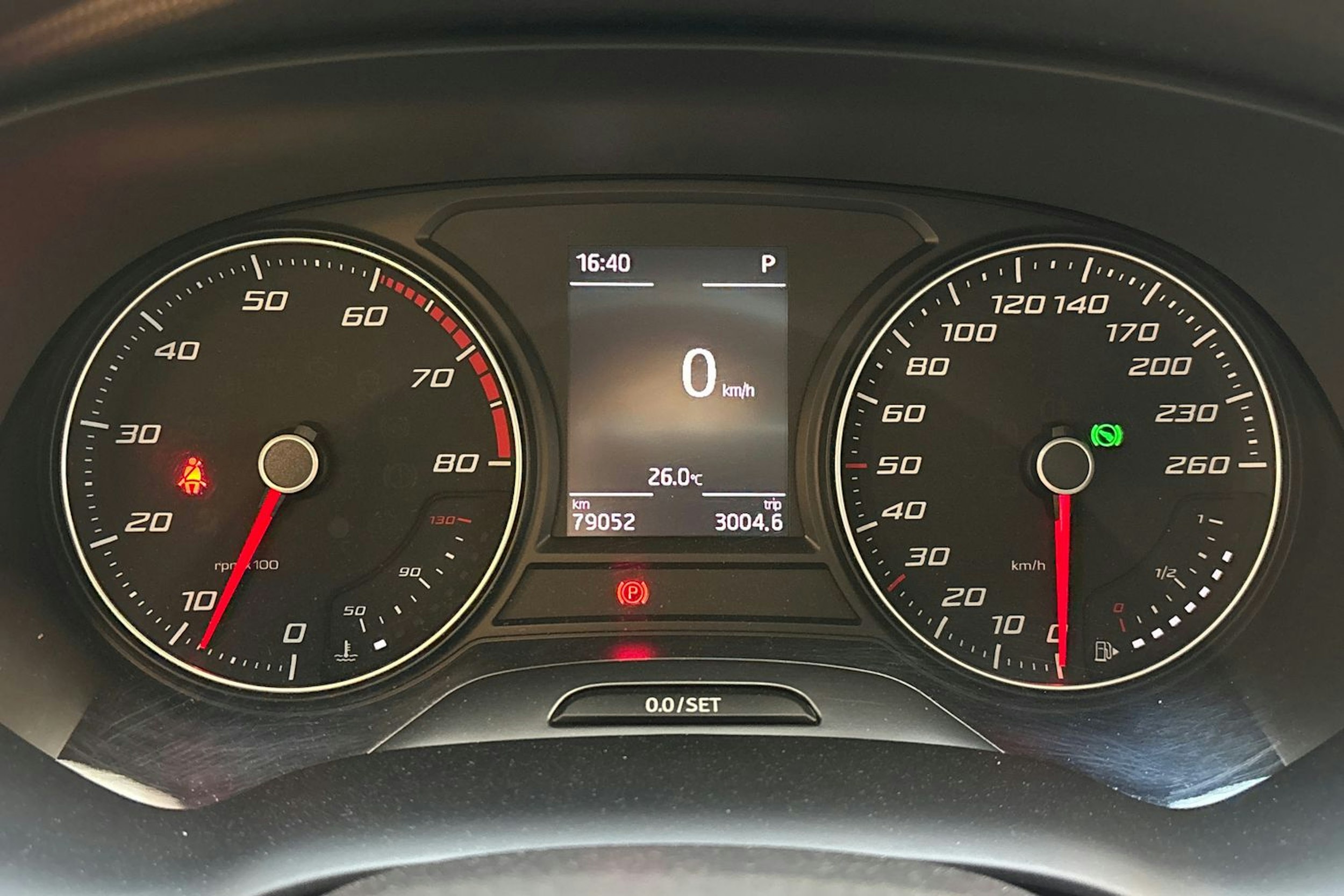 valkoinen SEAT Ateca 2017 kuva 19.