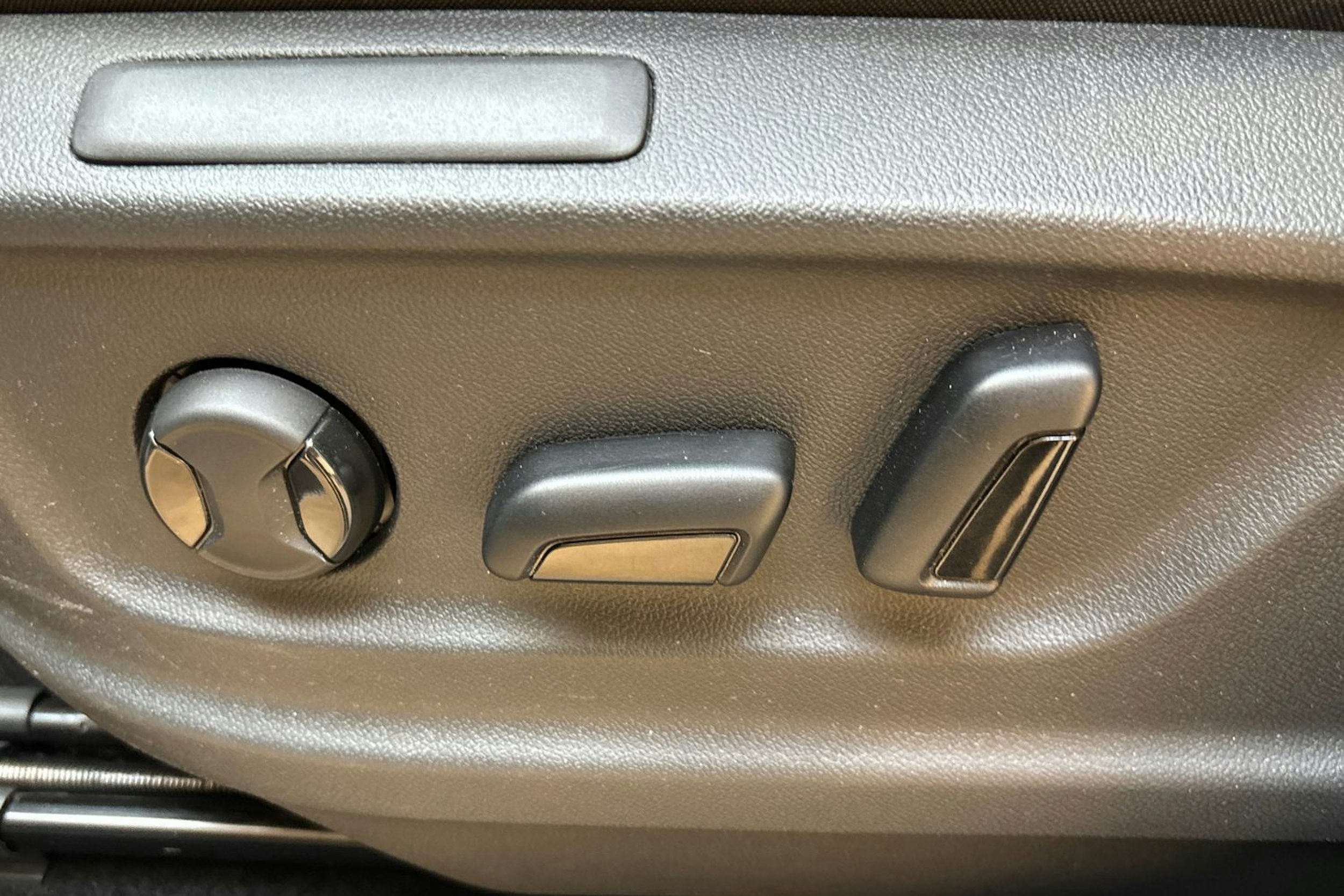 valkoinen SEAT Ateca 2017 kuva 20.