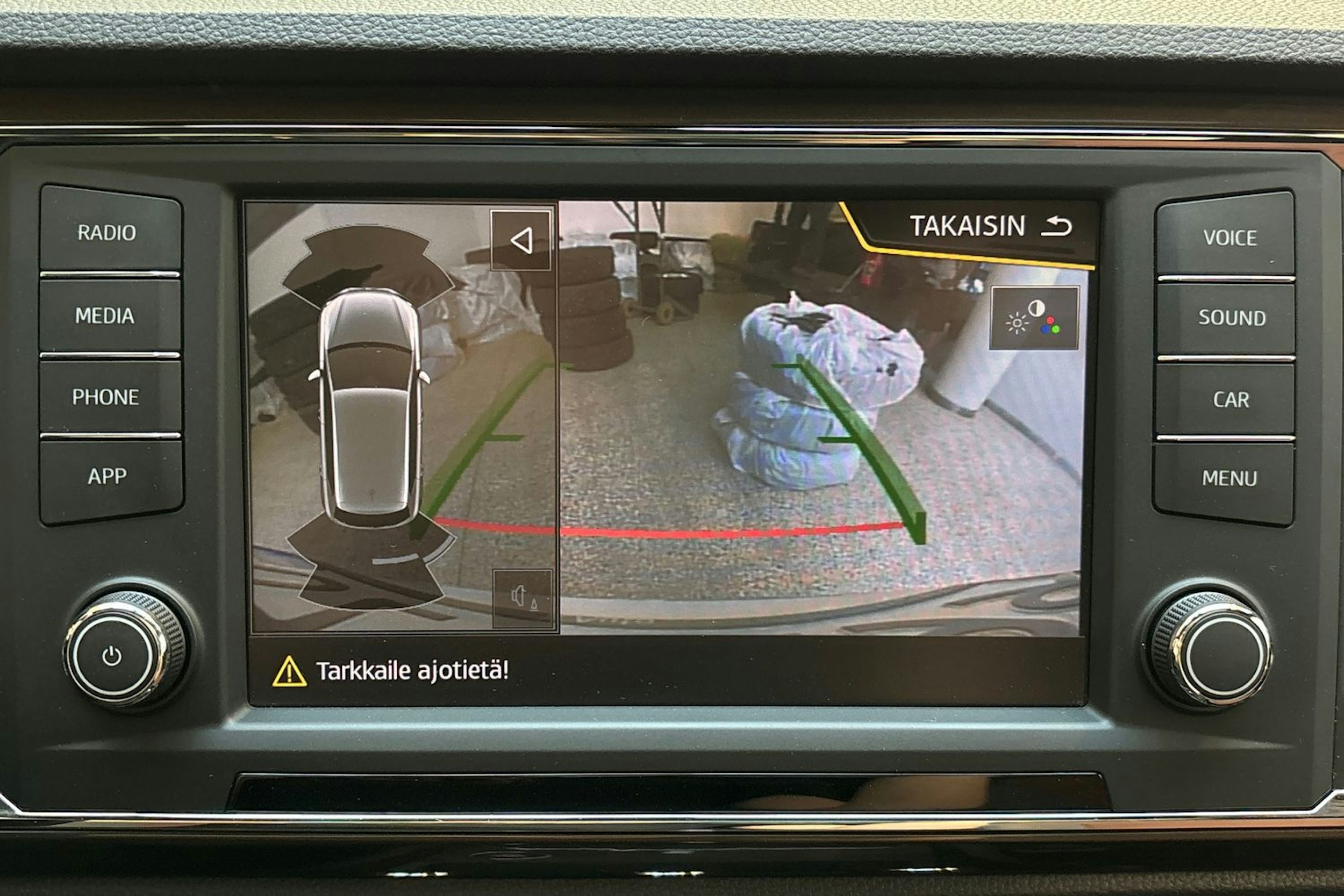 valkoinen SEAT Ateca 2017 kuva 21.
