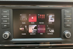 valkoinen SEAT Ateca 2017 kuva 24.