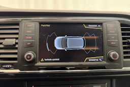 harmaa SEAT Ateca 2017 kuva 18.