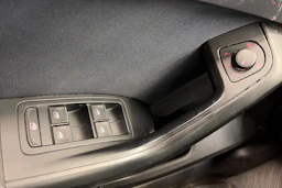 harmaa SEAT Ateca 2017 kuva 21.