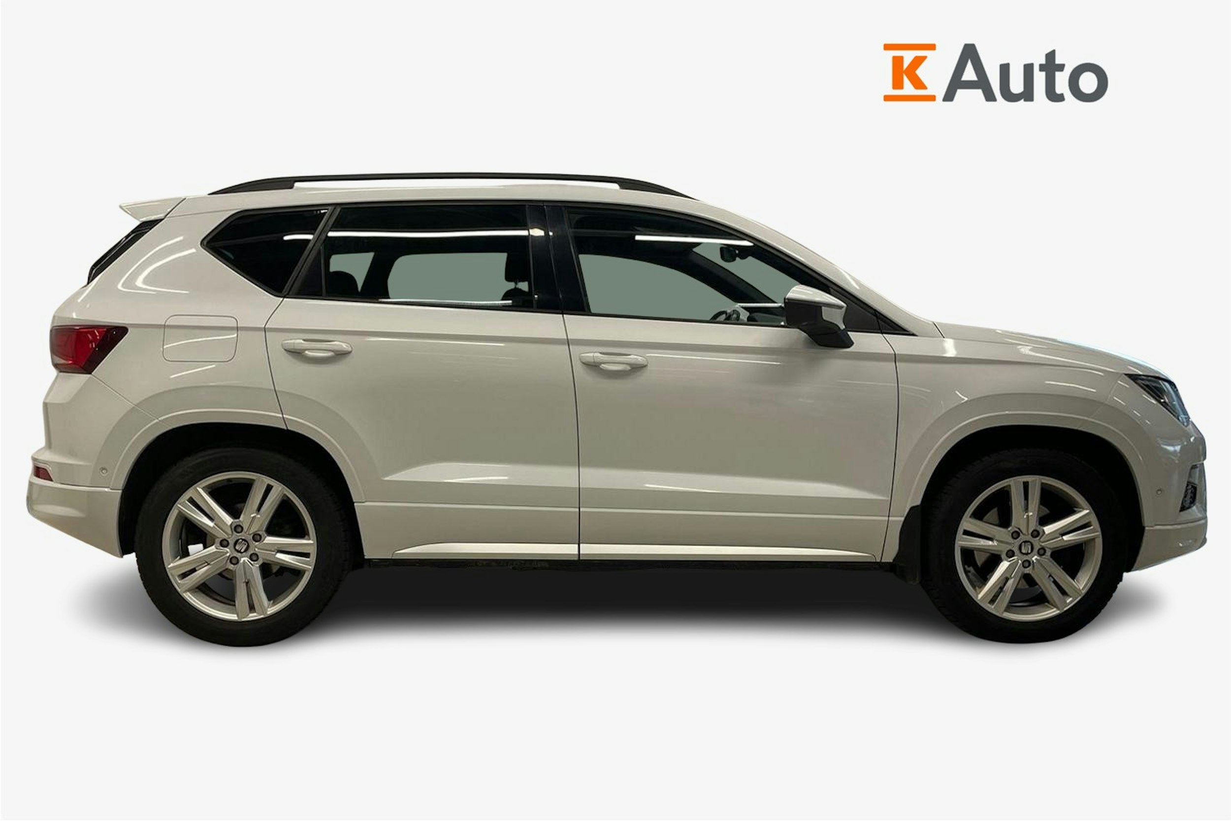Valkoinen SEAT Ateca 2018 kuva 6.