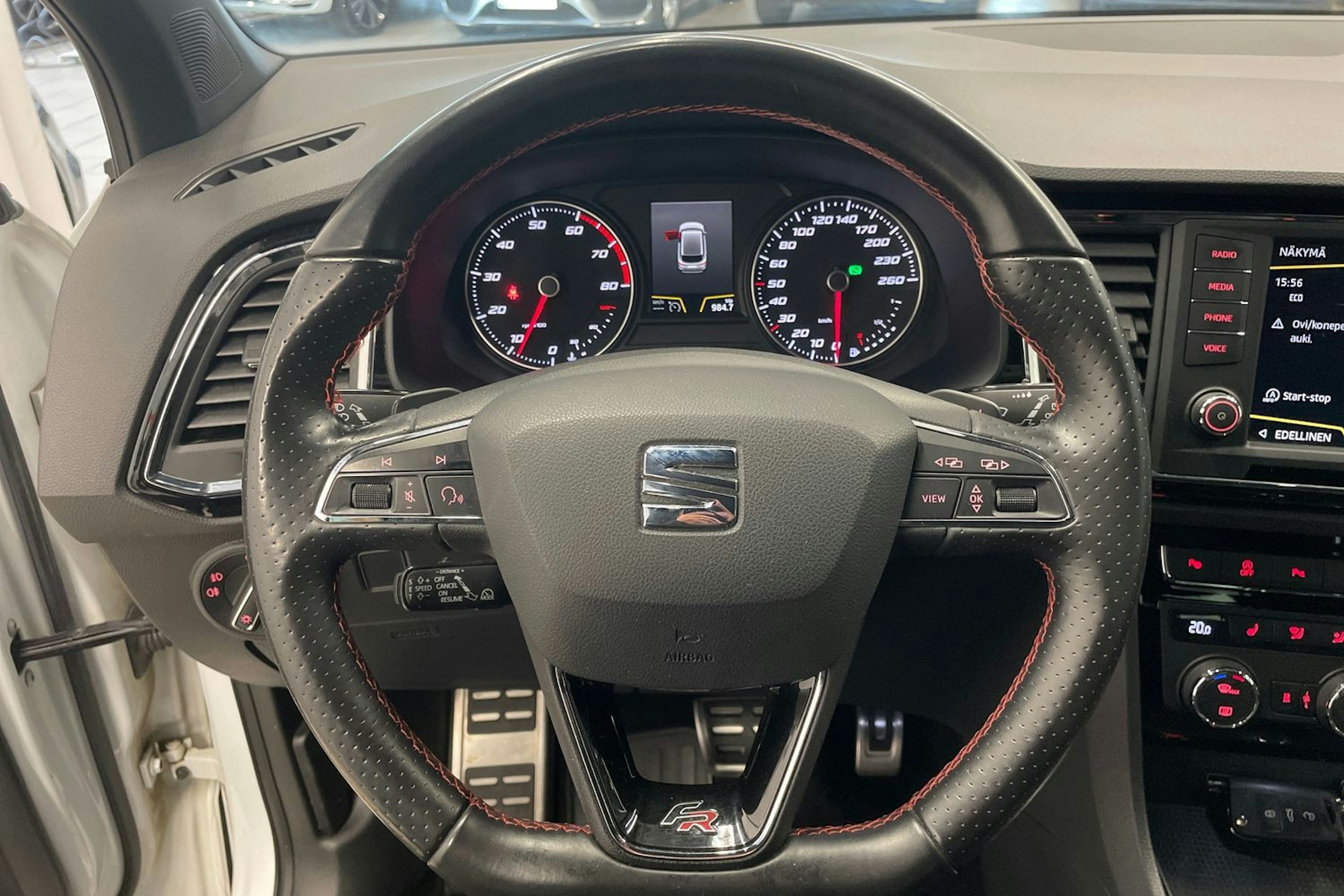 Valkoinen SEAT Ateca 2018 kuva 14.