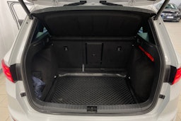 Valkoinen SEAT Ateca 2018 kuva 21.