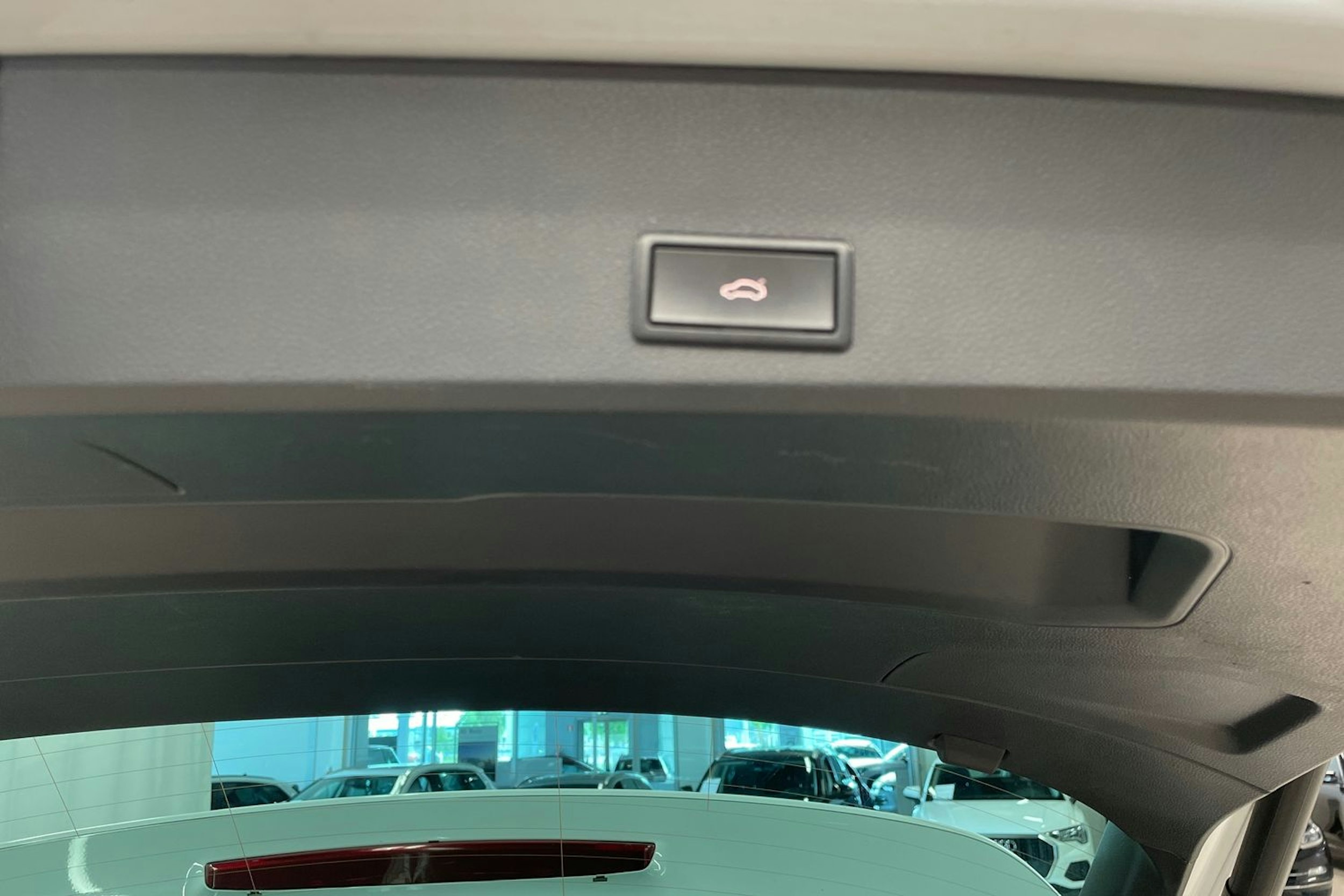 Valkoinen SEAT Ateca 2018 kuva 22.