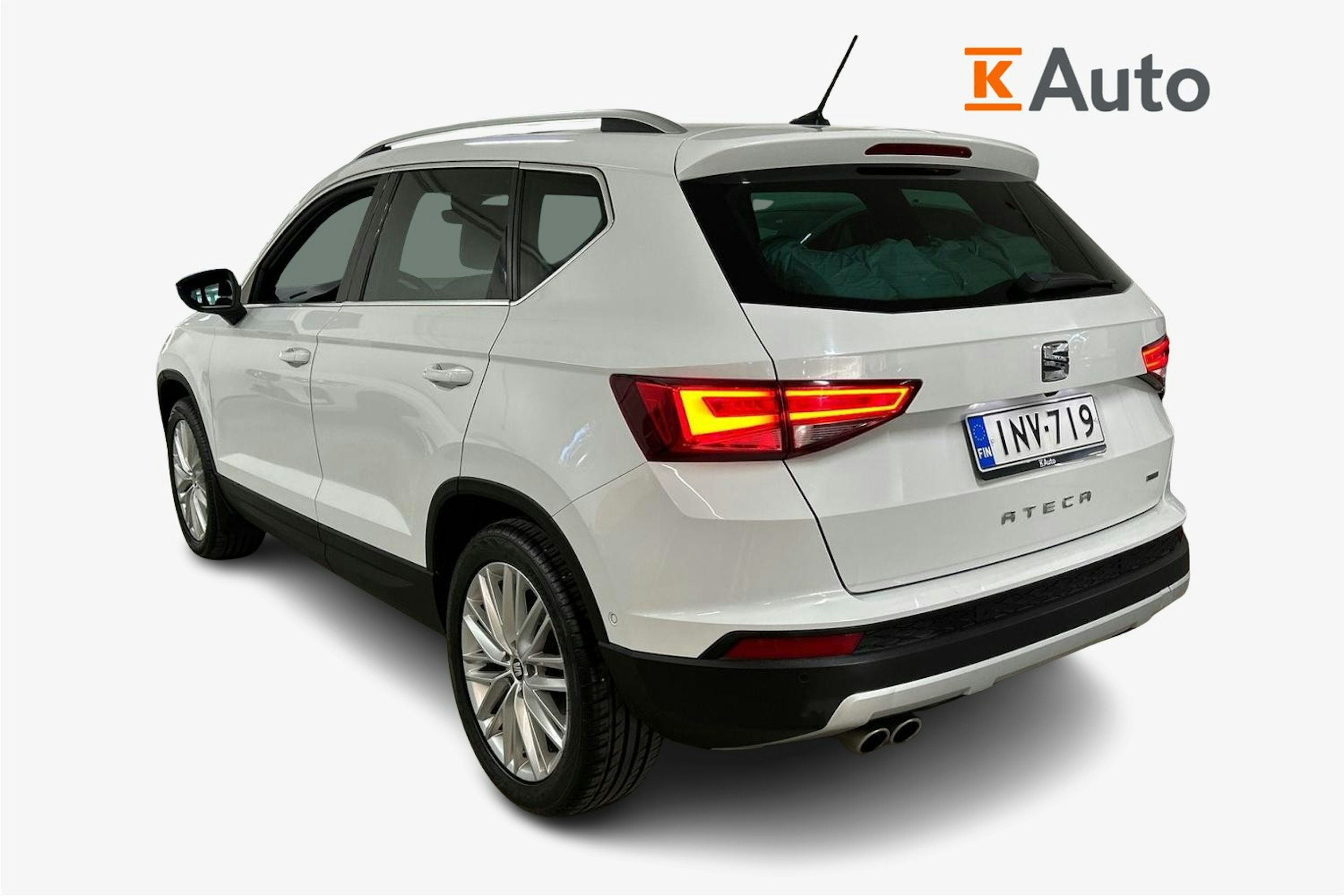valkoinen SEAT Ateca 2018 kuva 2.