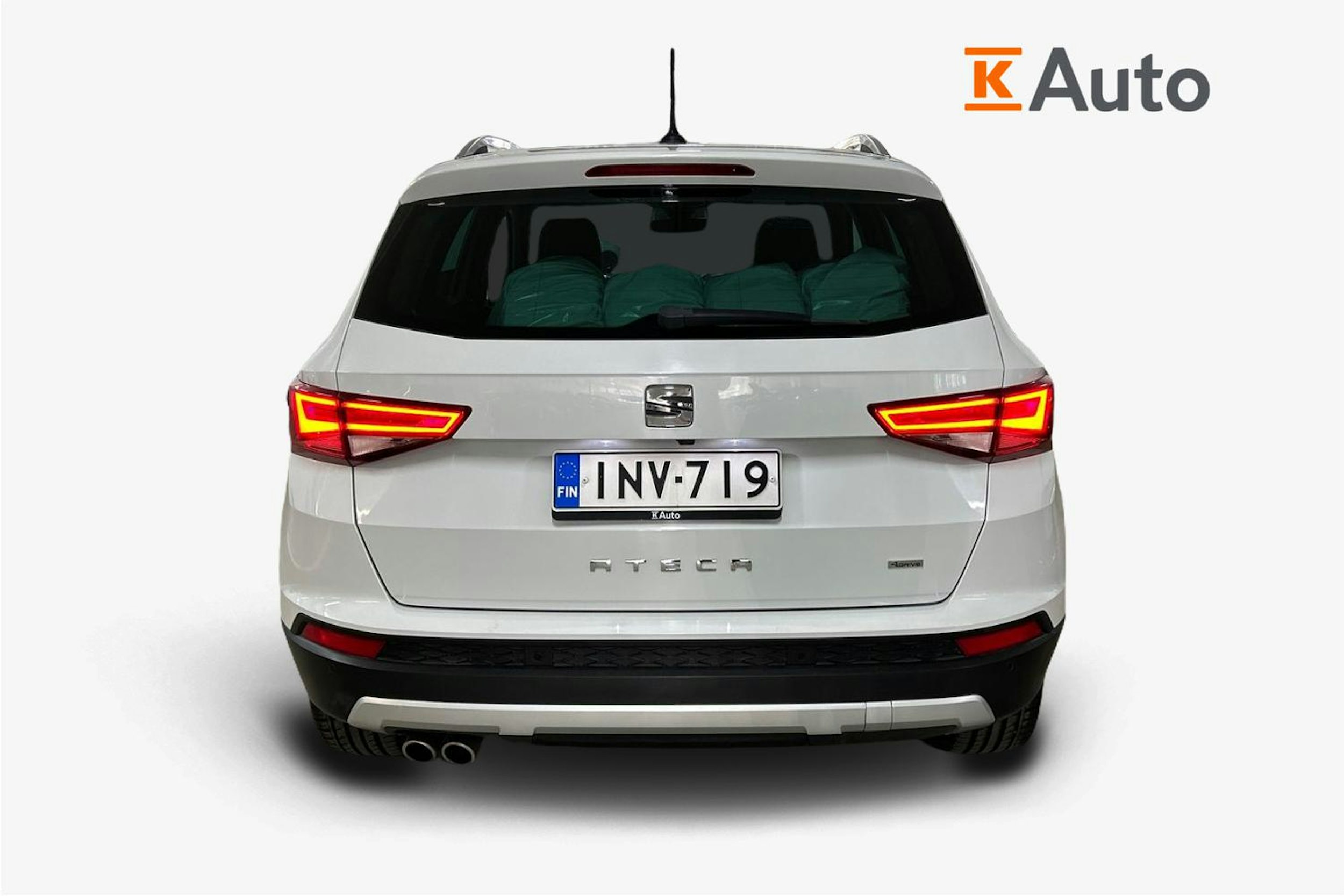 valkoinen SEAT Ateca 2018 kuva 3.
