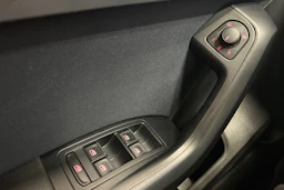 valkoinen SEAT Ateca 2018 kuva 18.