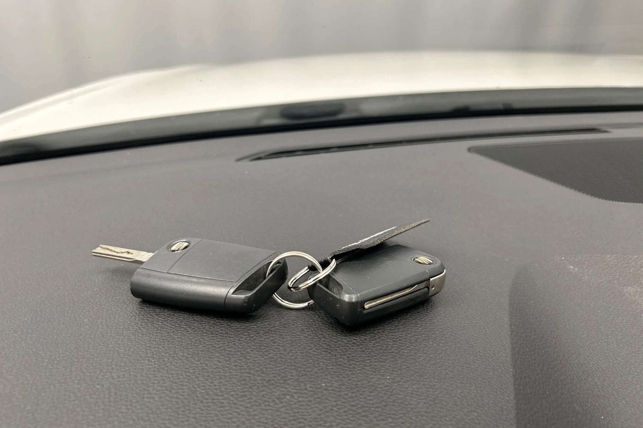 valkoinen SEAT Ateca 2018 kuva 30.