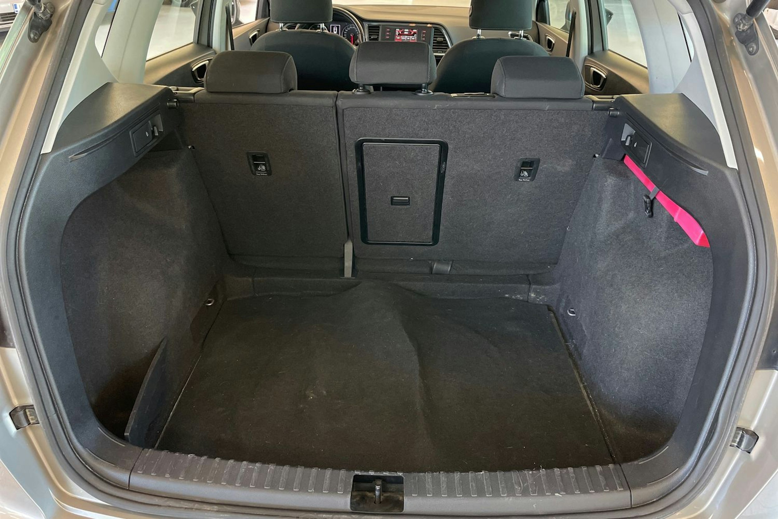 ruskea (beige) SEAT Ateca 2018 kuva 25.