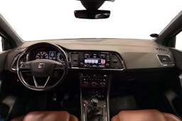 Oranssi SEAT Ateca 2018 kuva 9.