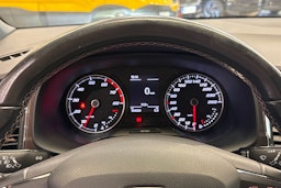 Oranssi SEAT Ateca 2018 kuva 15.