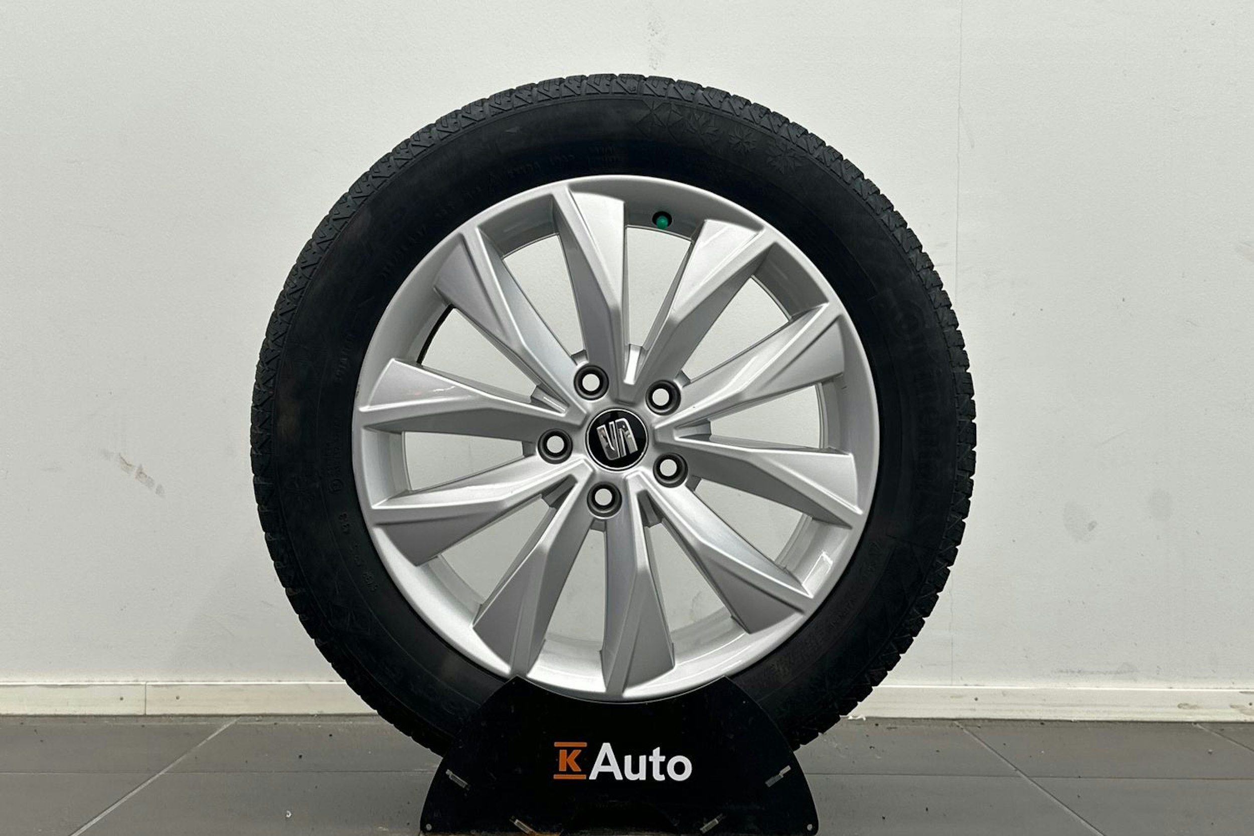Punainen SEAT Ateca 2019 kuva 13.