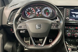 Punainen SEAT Ateca 2019 kuva 15.