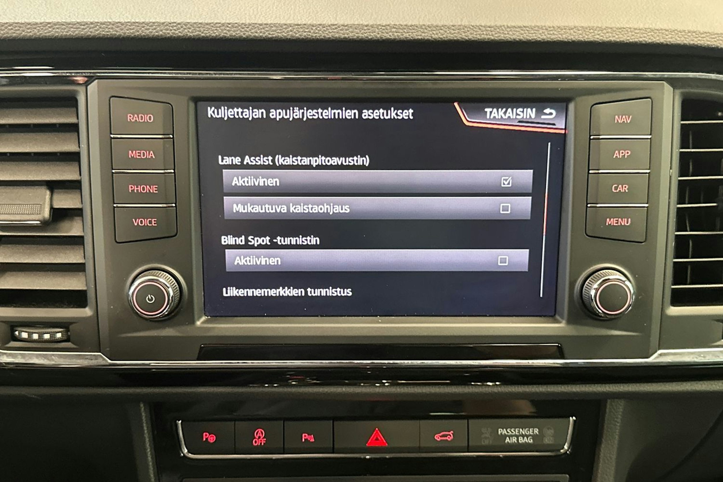 Punainen SEAT Ateca 2019 kuva 20.