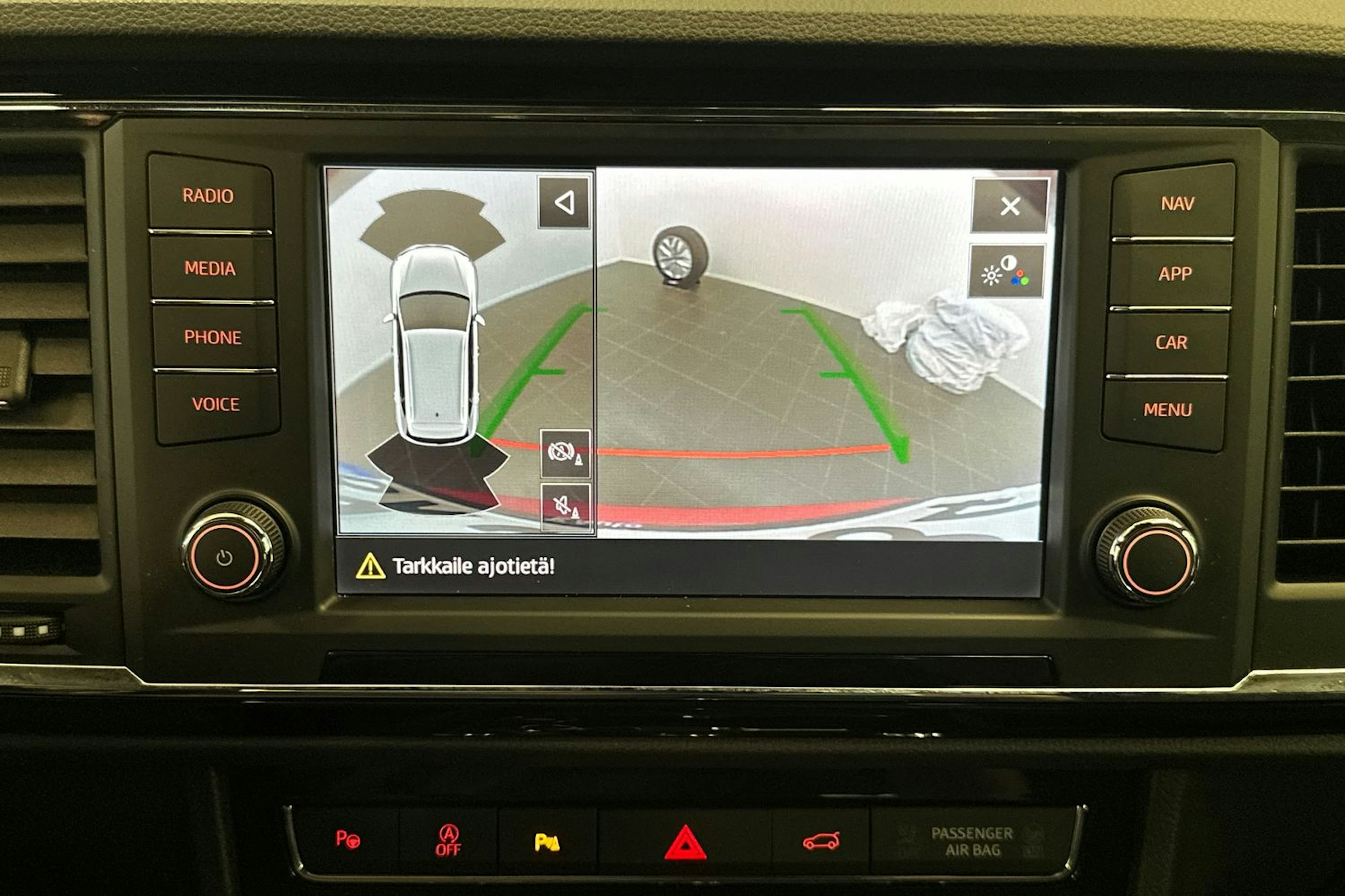 Punainen SEAT Ateca 2019 kuva 22.