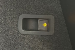 Punainen SEAT Ateca 2019 kuva 27.