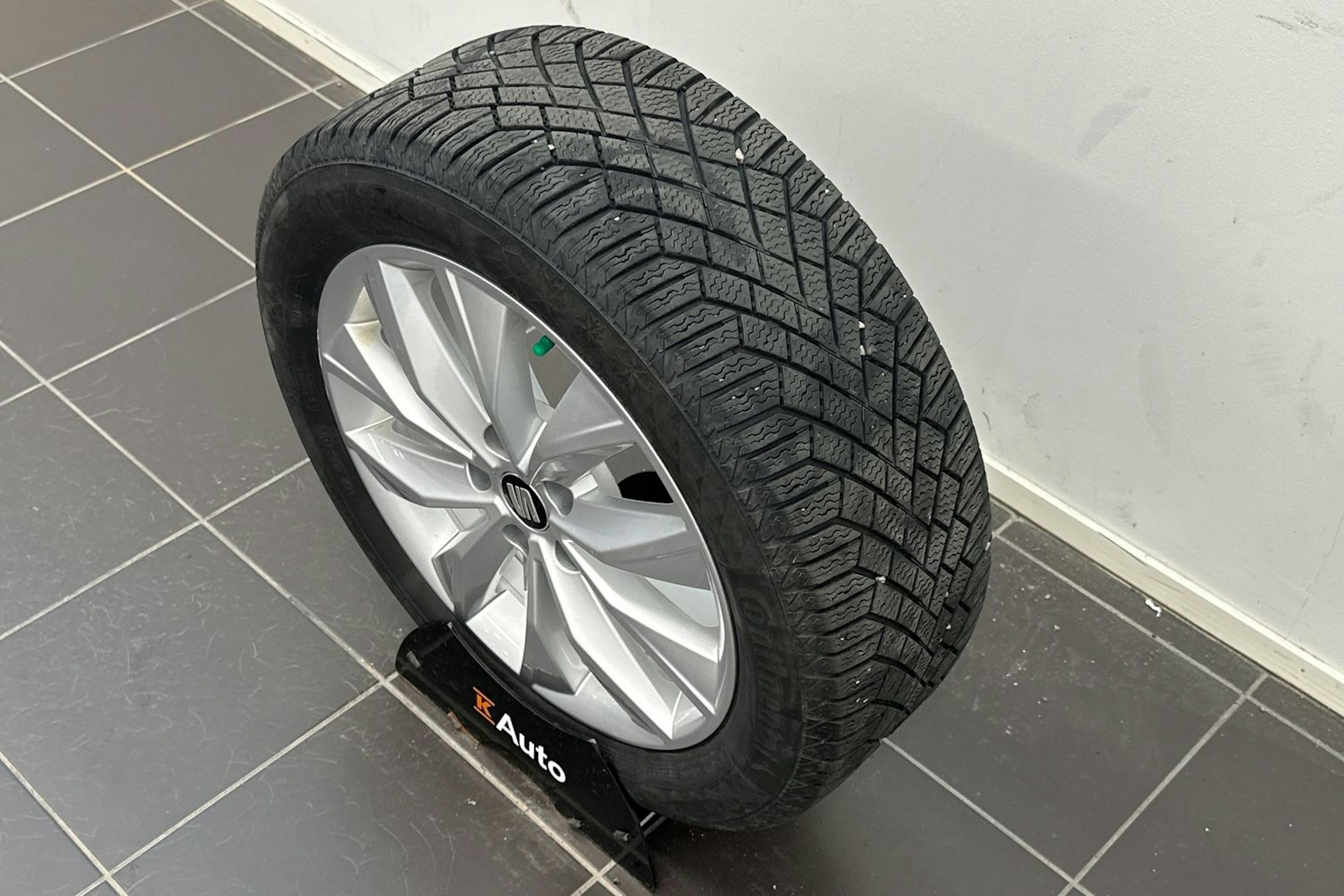 Punainen SEAT Ateca 2019 kuva 28.