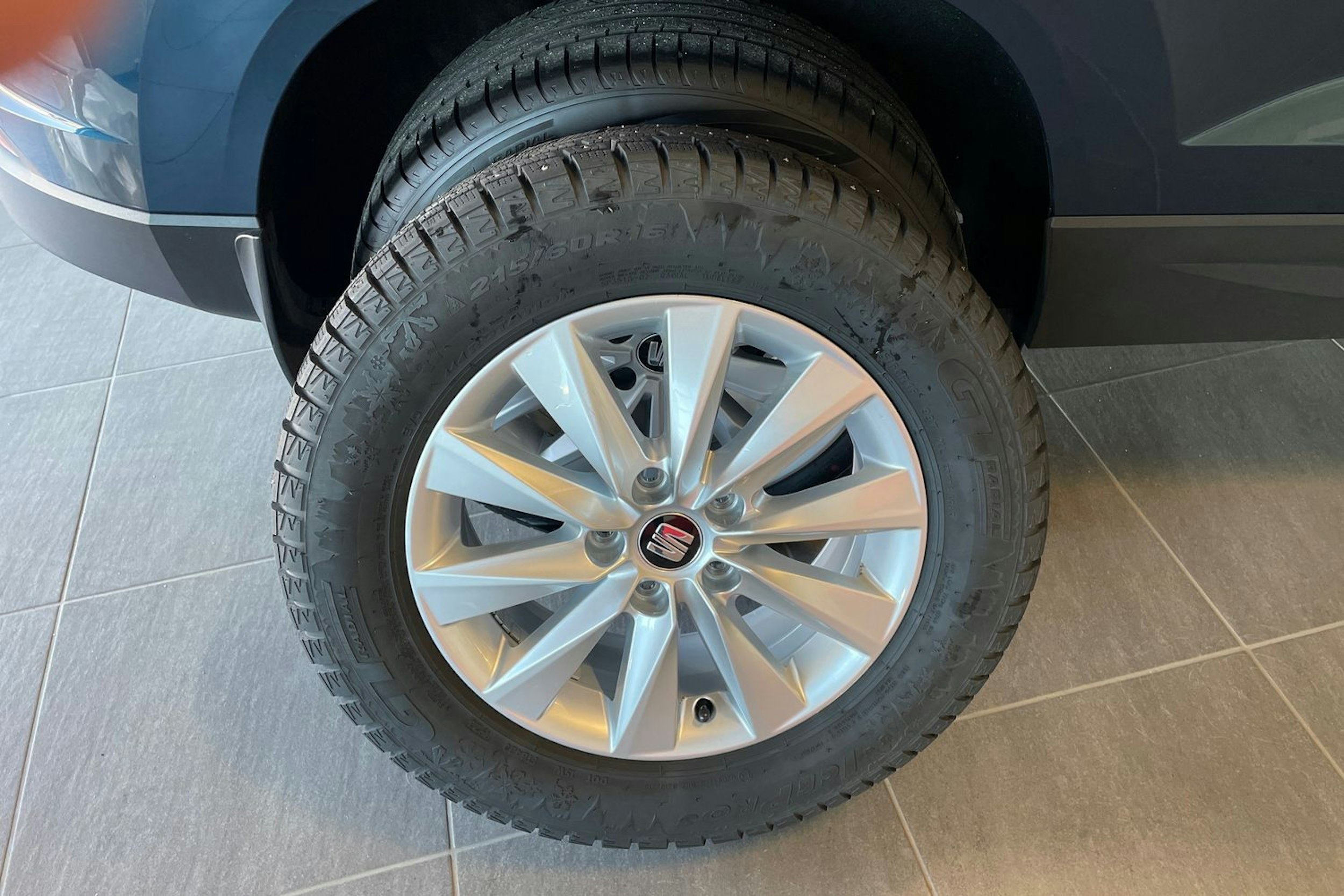 Sininen SEAT Ateca 2019 kuva 18.
