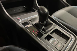 Ruskea (beige) SEAT Ateca 2019 kuva 17.