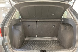 harmaa SEAT Ateca 2019 kuva 17.