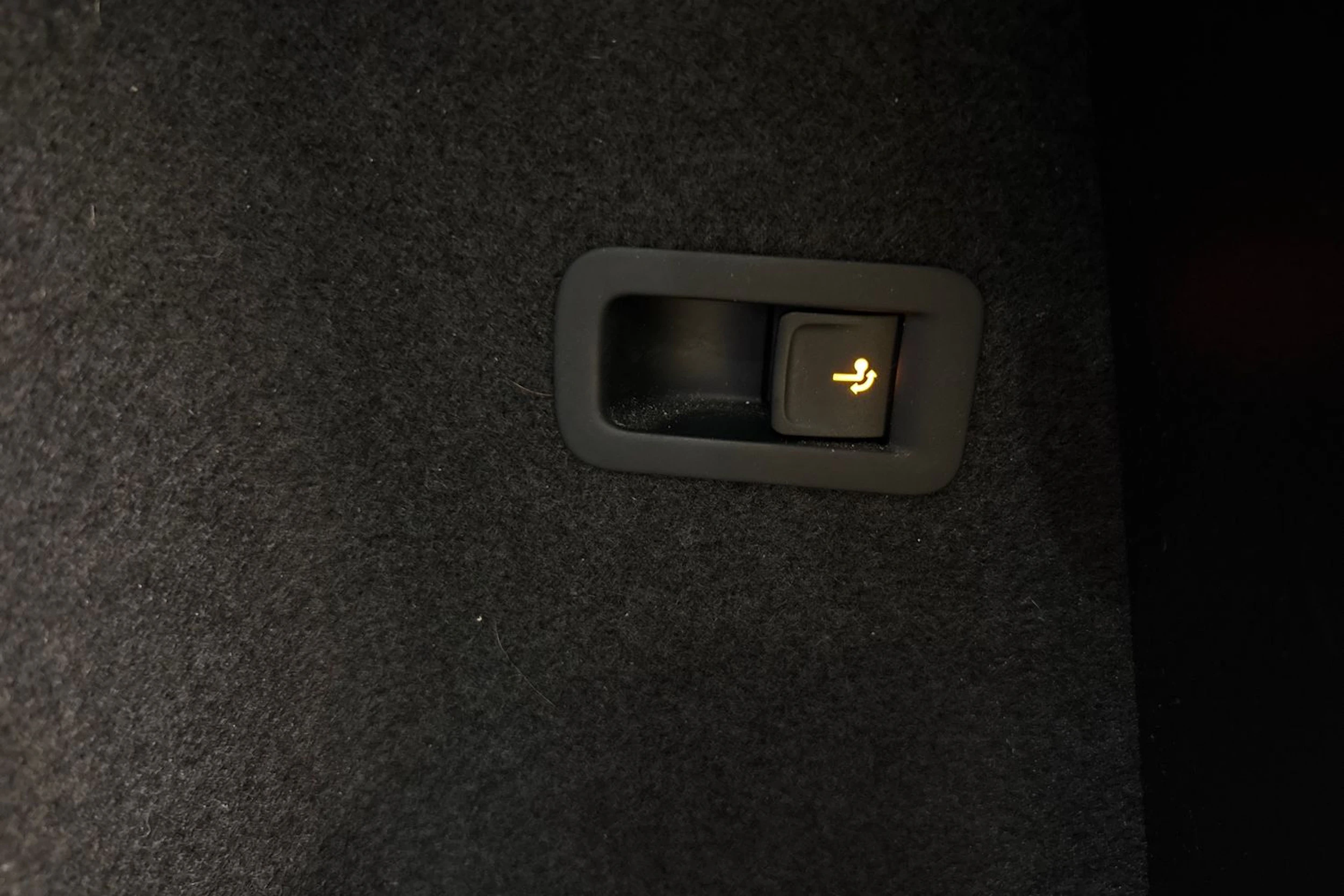 ruskea (beige) SEAT Ateca 2019 kuva 16.