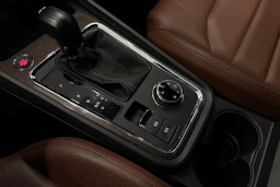 ruskea (beige) SEAT Ateca 2019 kuva 25.