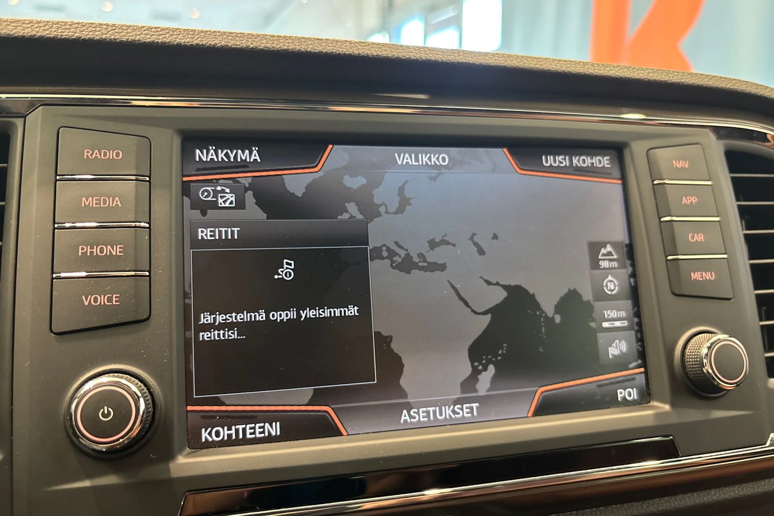 ruskea (beige) SEAT Ateca 2019 kuva 29.
