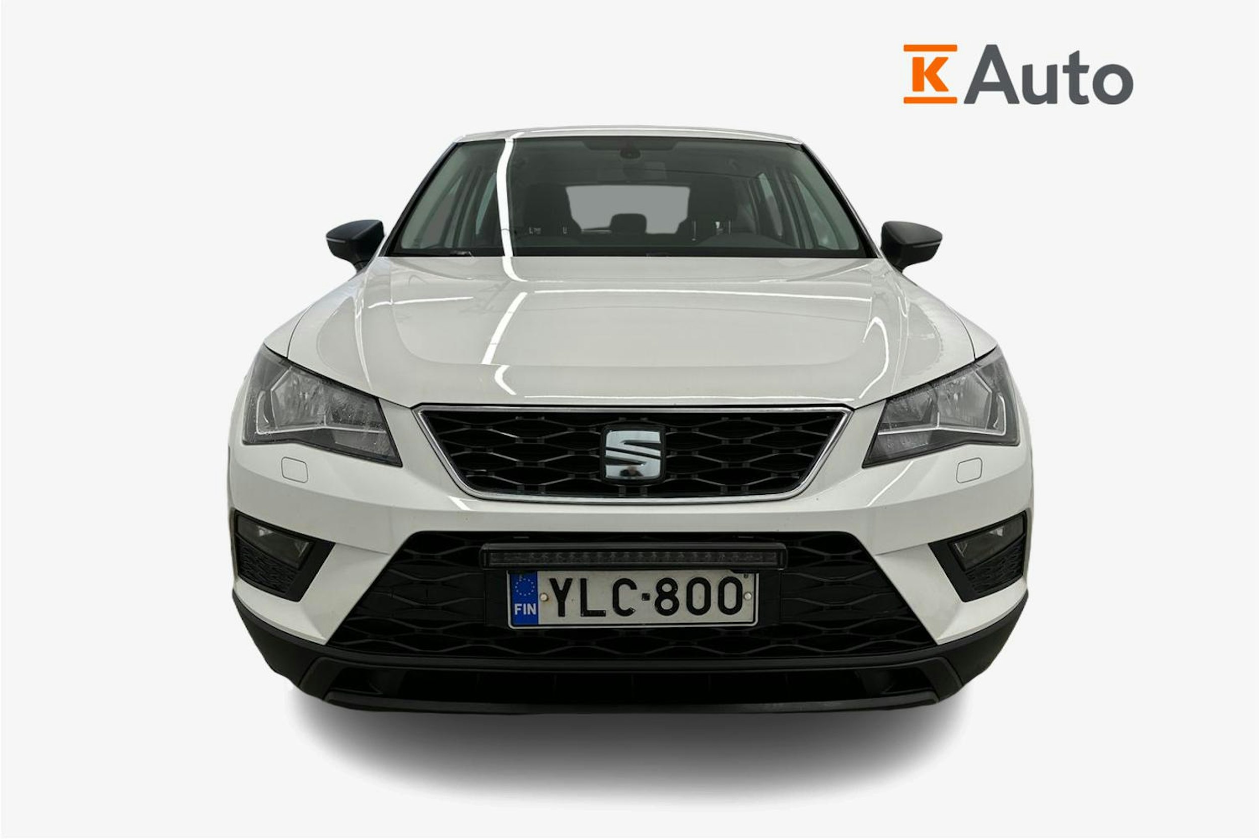 valkoinen SEAT Ateca 2019 kuva 4.