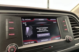 valkoinen SEAT Ateca 2019 kuva 15.