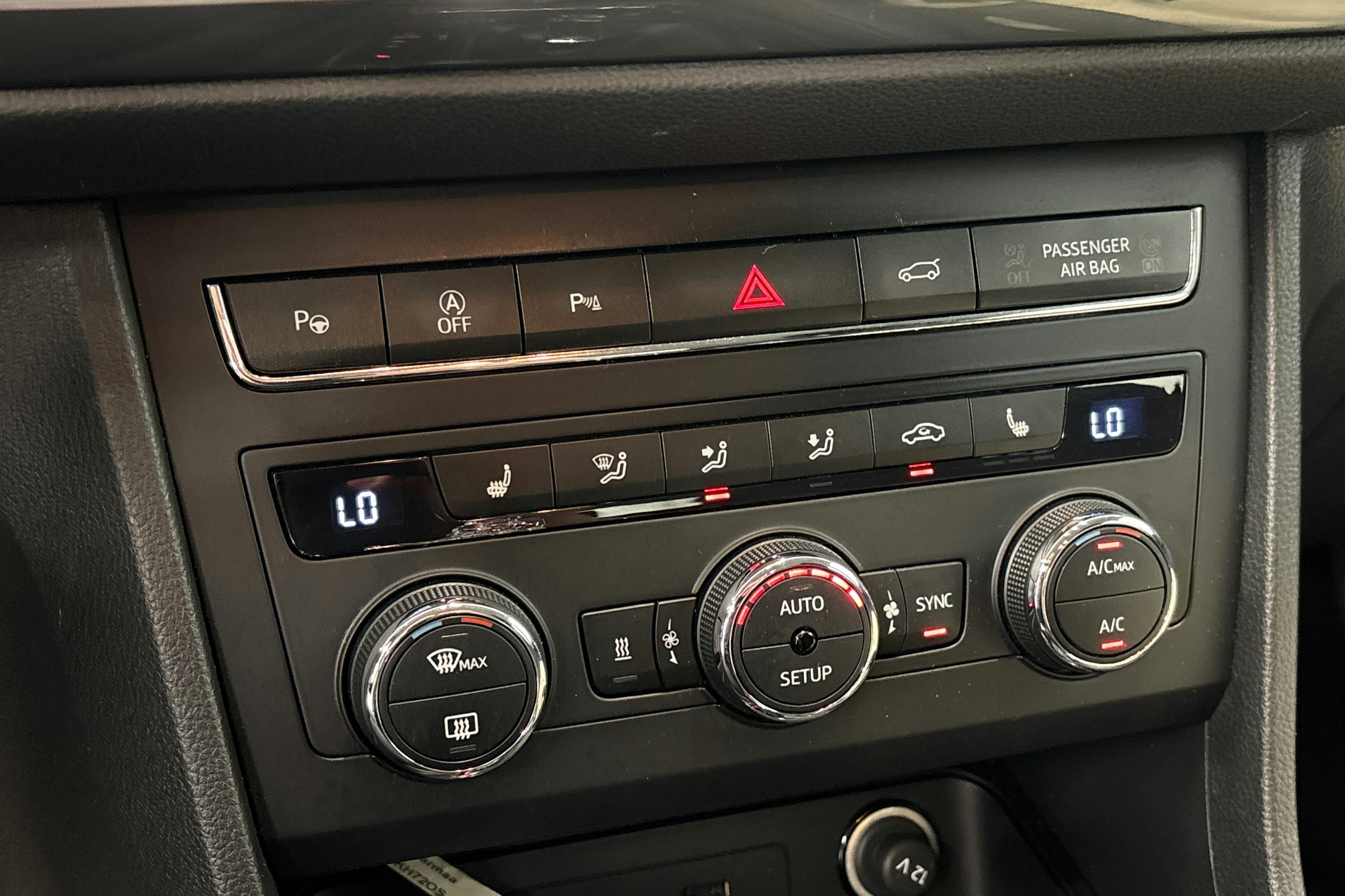 harmaa SEAT Ateca 2019 kuva 23.