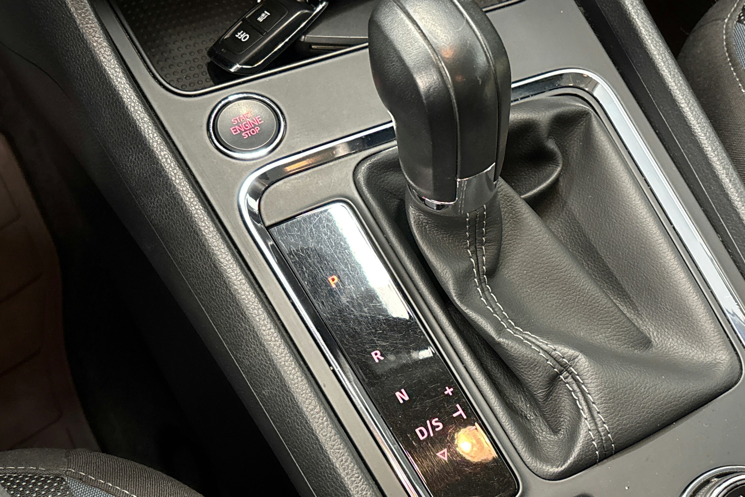 harmaa SEAT Ateca 2019 kuva 25.