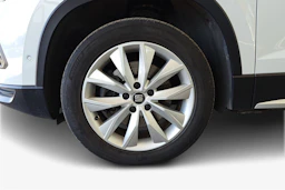 valkoinen SEAT Ateca 2020 kuva 12.