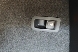 valkoinen SEAT Ateca 2020 kuva 16.