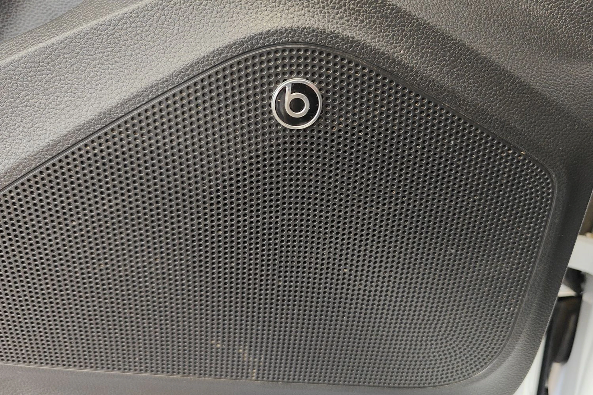 valkoinen SEAT Ateca 2020 kuva 20.