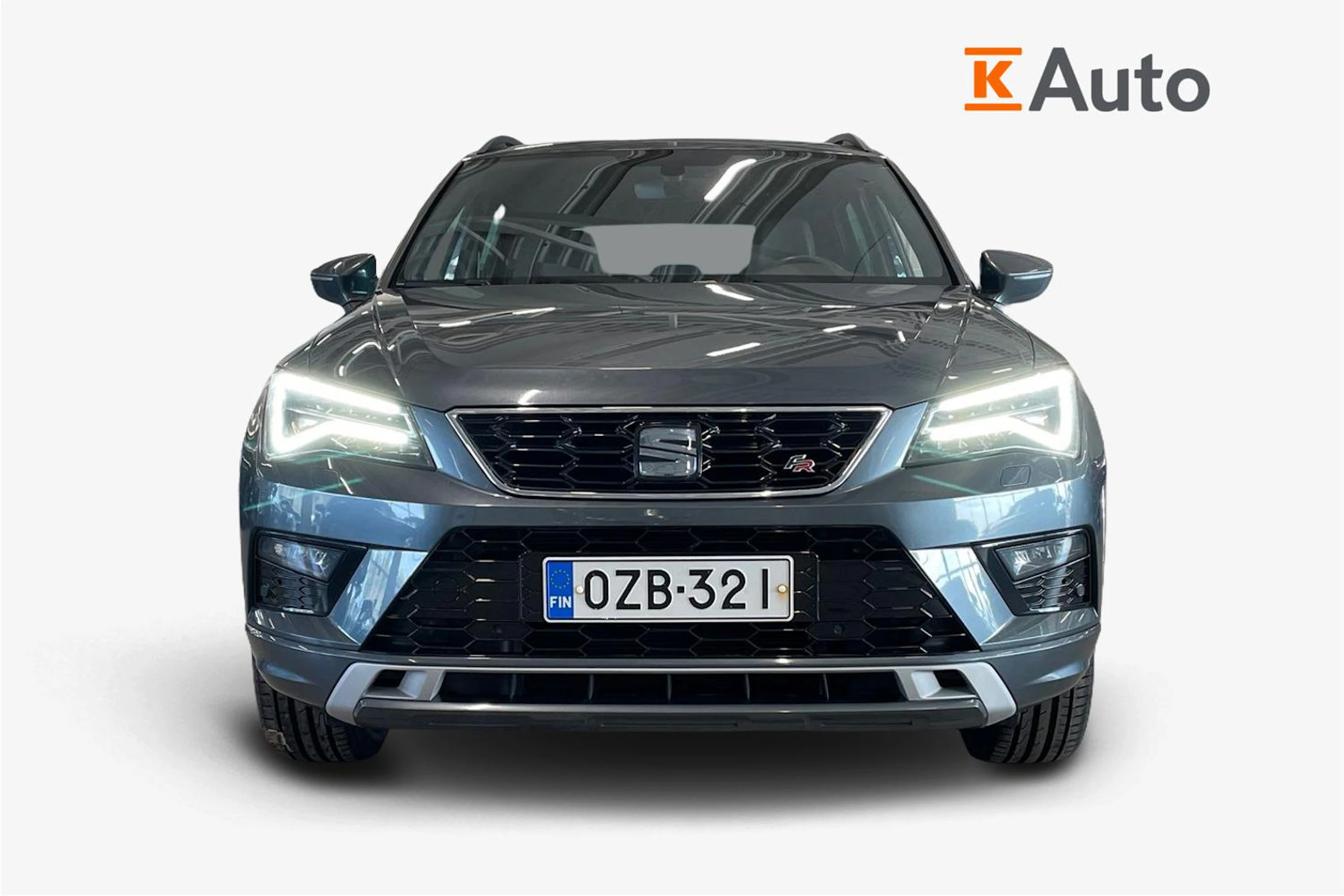 harmaa SEAT Ateca 2020 kuva 5.