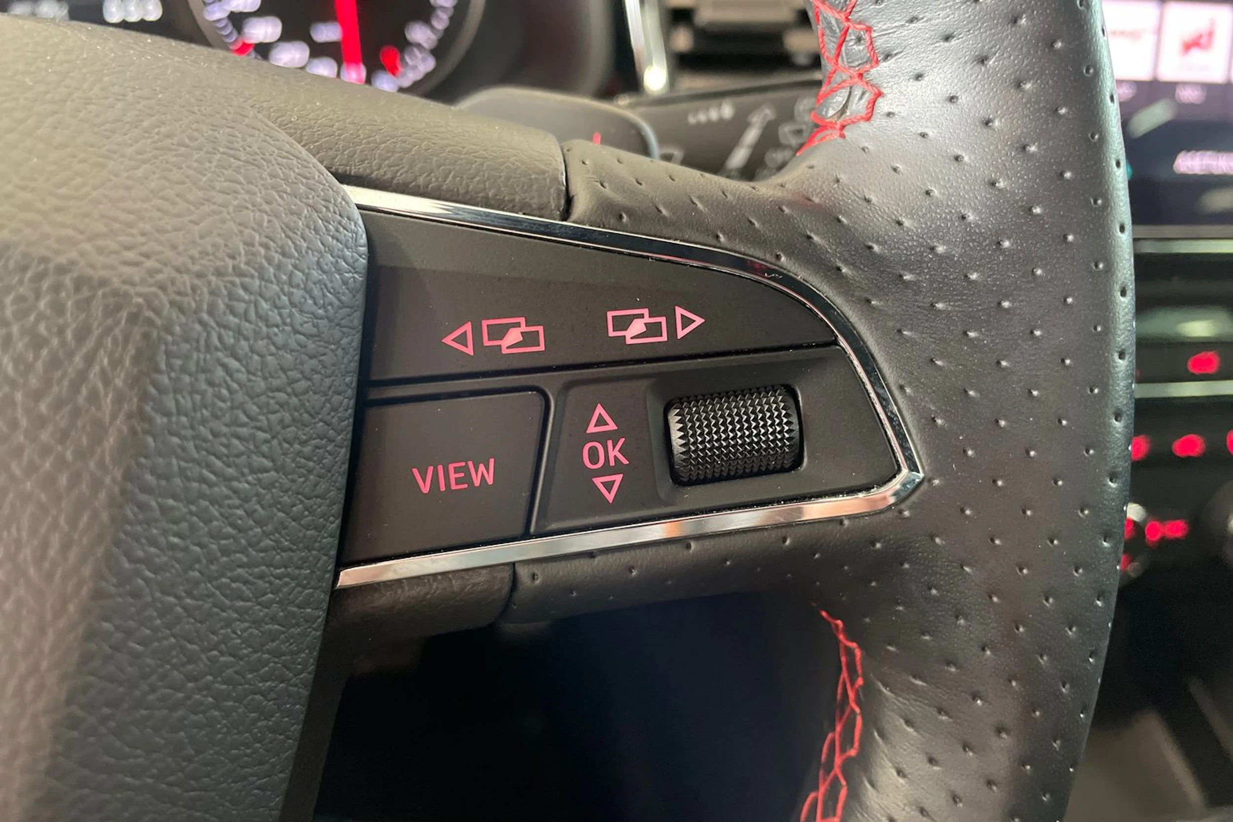 harmaa SEAT Ateca 2020 kuva 18.