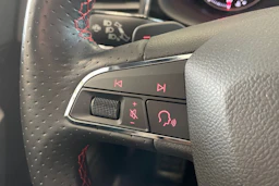 harmaa SEAT Ateca 2020 kuva 19.