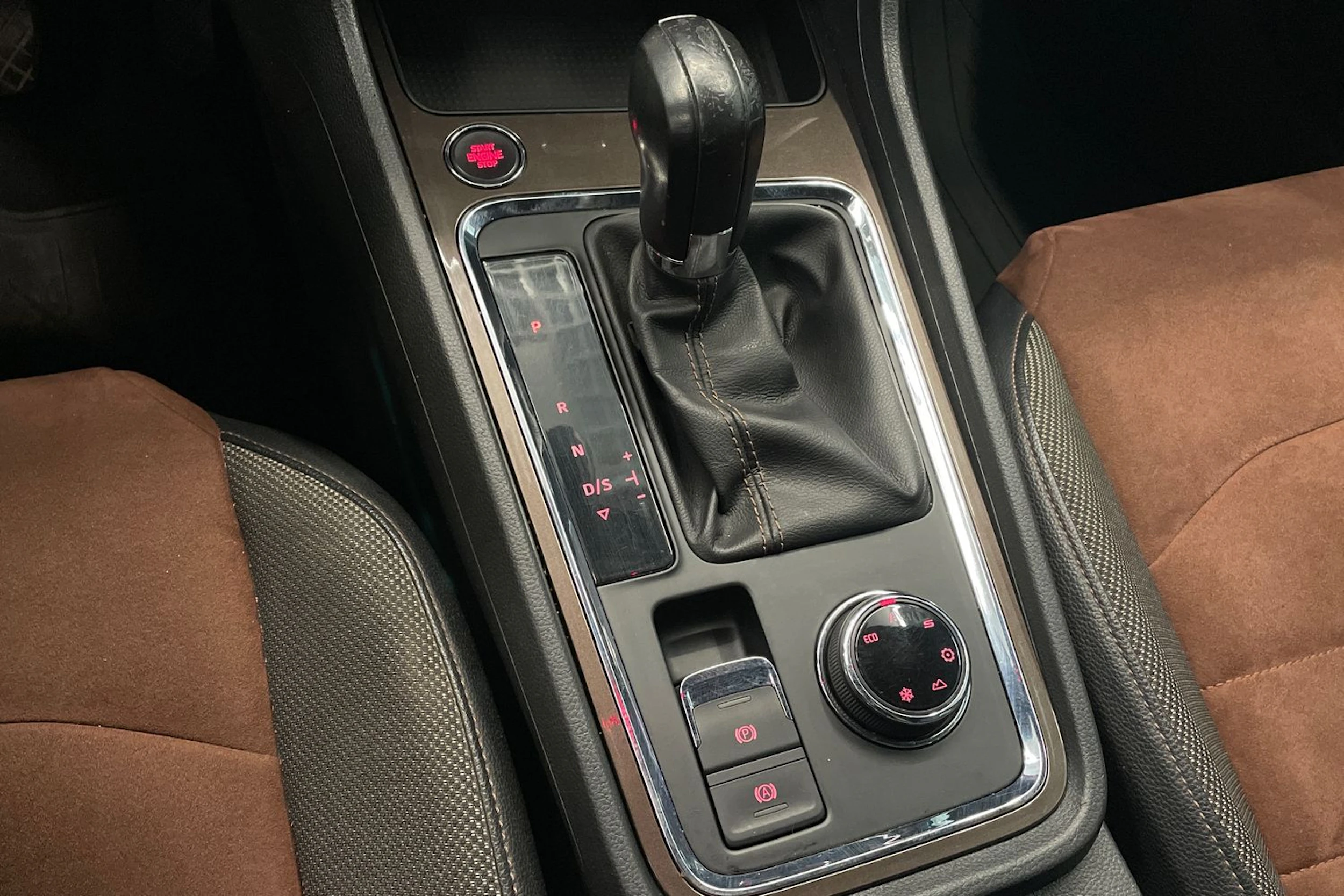 met. hopea SEAT Ateca 2020 kuva 31.
