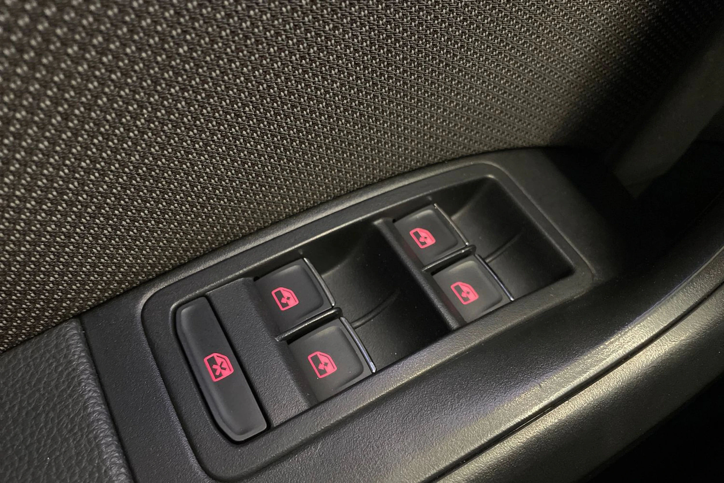 met. hopea SEAT Ateca 2020 kuva 33.