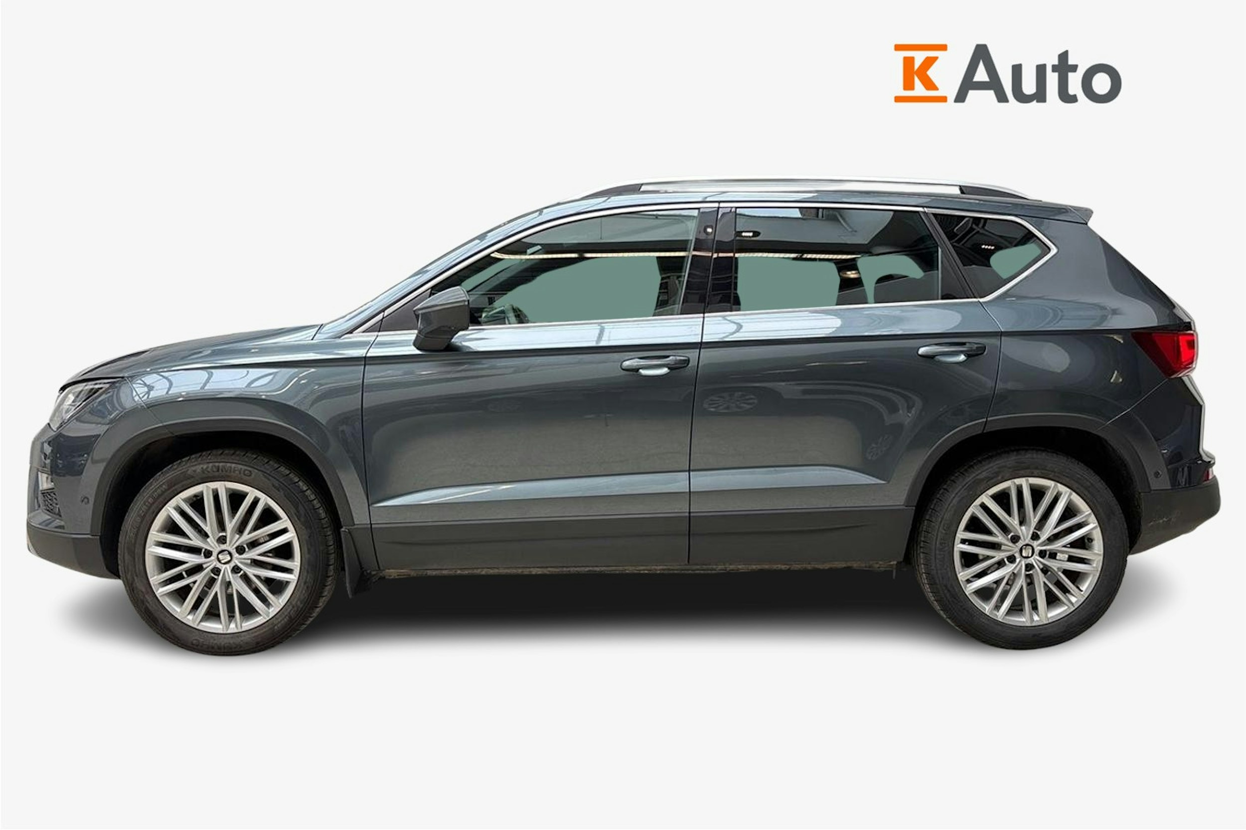 harmaa SEAT Ateca 2020 kuva 6.