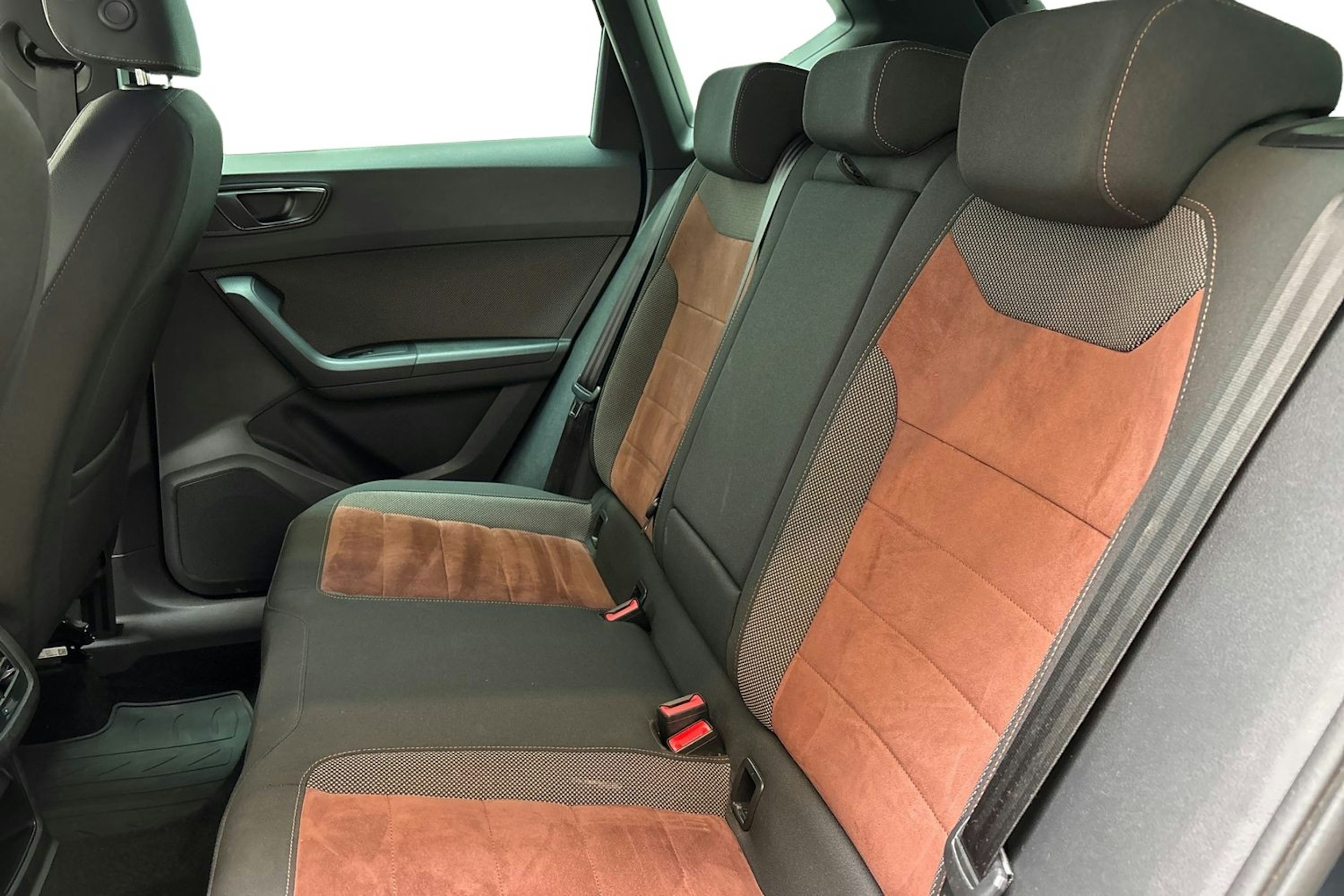 harmaa SEAT Ateca 2020 kuva 10.