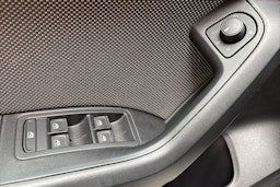harmaa SEAT Ateca 2020 kuva 17.
